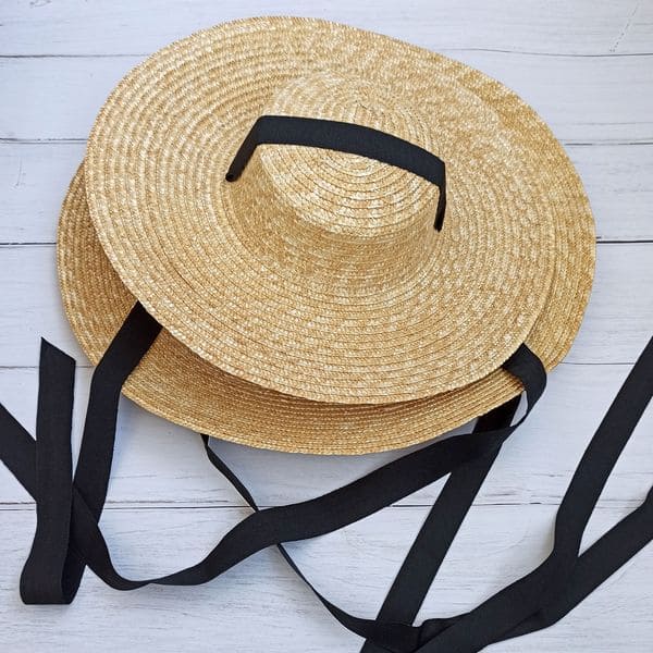 Летняя шляпа соломенная с широкими полями