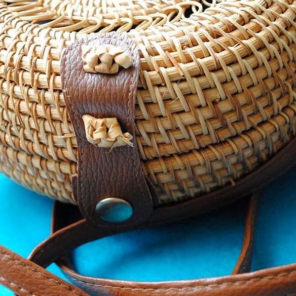 Кругла сумка з ротанга з Балі з візерунком