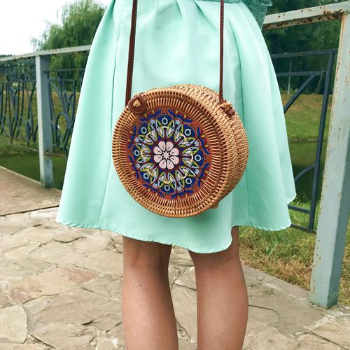 Женская круглая сумка из ротанга с цветочным принтом 20x8 см