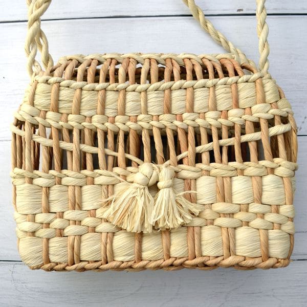 Плетена сумочка з кукурудзяного листя 