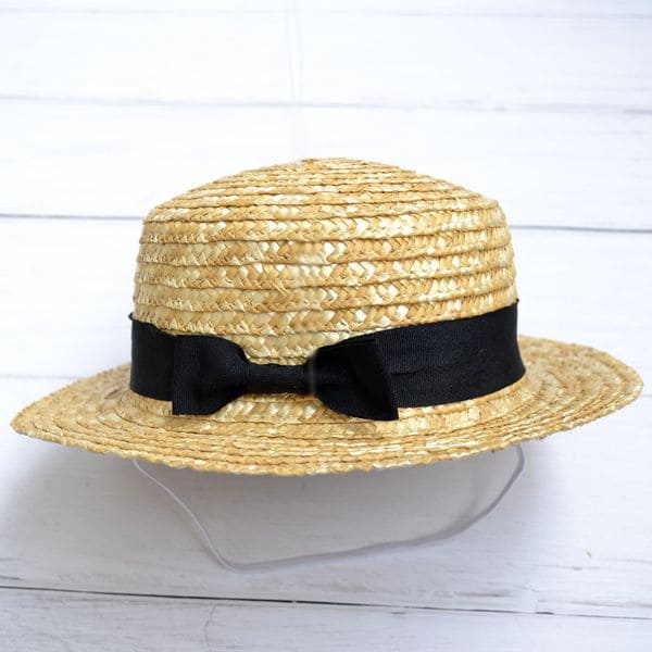 Дитячий солом'яний капелюшок з чорною стрічкою