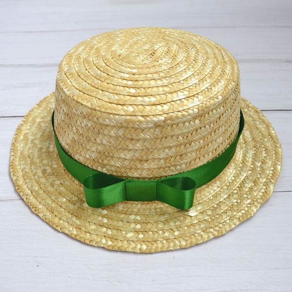Соломенная шляпа канотье с зеленой лентой